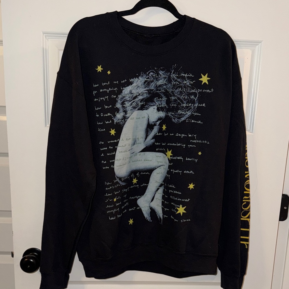 Alanis Morissette concert sweat shirt